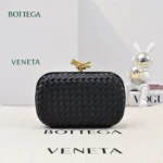 Bottega Veneta (BV) Knot